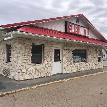 Big 12 Motel Broken Bow Εξωτερικό φωτογραφία