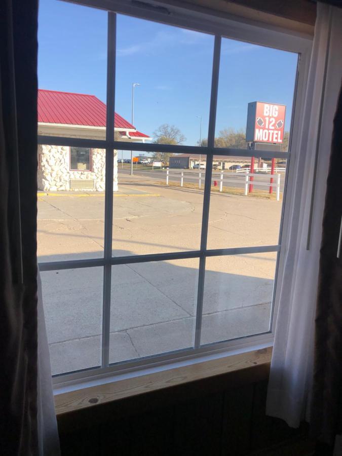 Big 12 Motel Broken Bow Εξωτερικό φωτογραφία