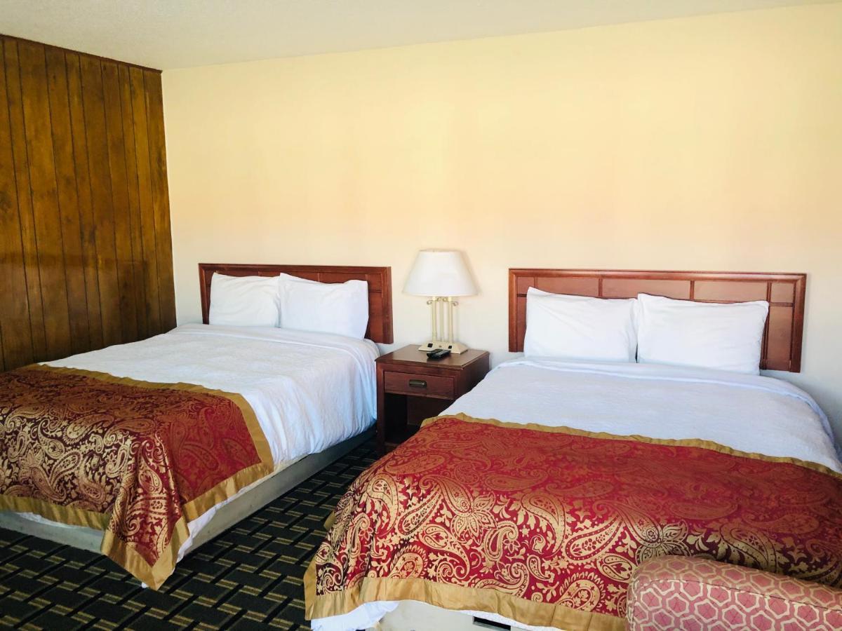 Big 12 Motel Broken Bow Εξωτερικό φωτογραφία