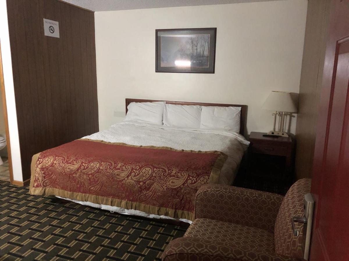 Big 12 Motel Broken Bow Εξωτερικό φωτογραφία