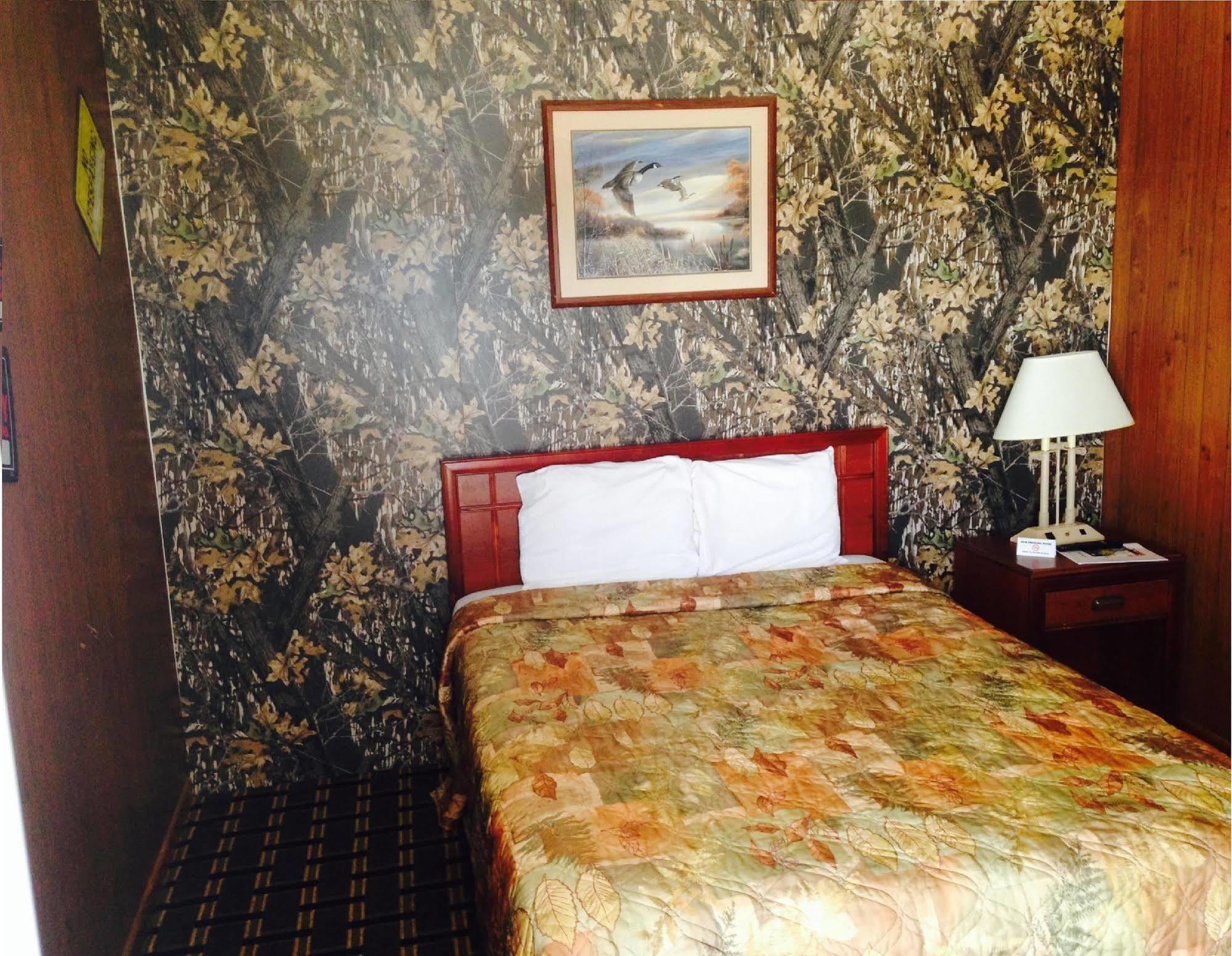 Big 12 Motel Broken Bow Εξωτερικό φωτογραφία